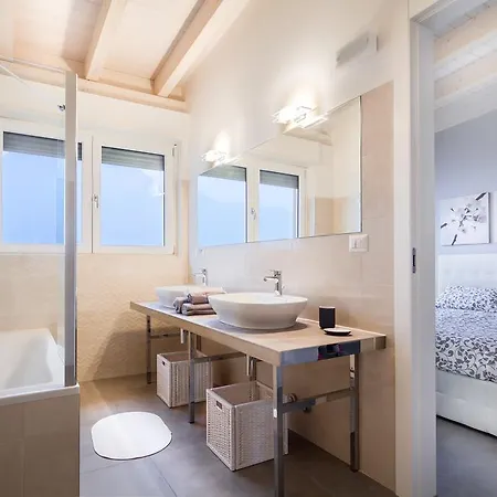 Semesterbostad Casa Mia Faggeto Faggeto Lario