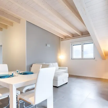 Semesterbostad Casa Mia Faggeto Faggeto Lario